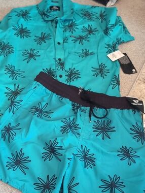 Volcom Turquoise Floral Button-Up Shirt and Swim Shorts Set